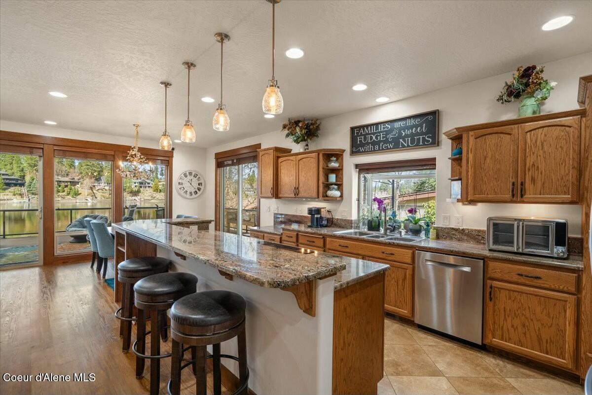 6657 W Harbor Dr, Coeur d'Alene, Texas image 9