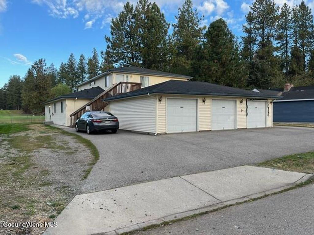 Photo of 1849 W FAIRWAY DR, Coeur dAlene, ID 83815 (MLS # 25-2939)