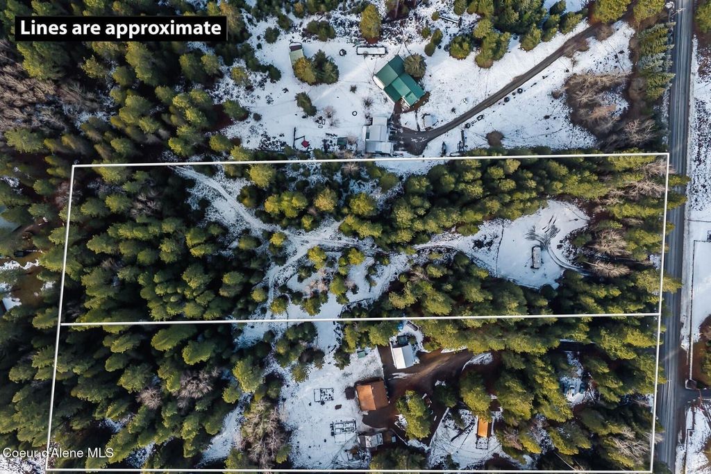 Photo of 870 &amp; 842 Samuels, Sandpoint, ID 83864 (MLS # 26-2538)