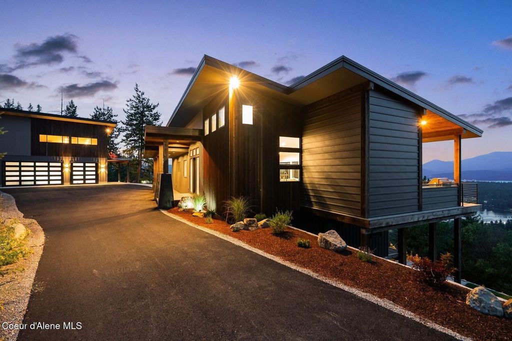 Photo of 28 Eden Way, Sagle, ID 83860 (MLS # 26-2311)