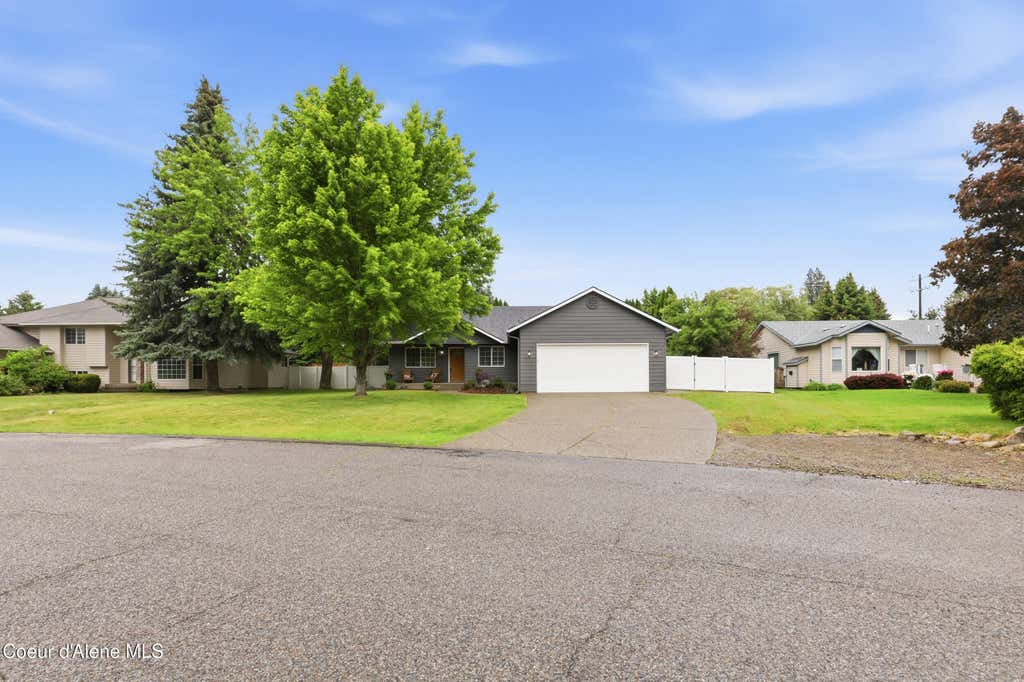 Photo of 699 Cloverleaf DR, Hayden, ID 83835 (MLS # 26-5985)