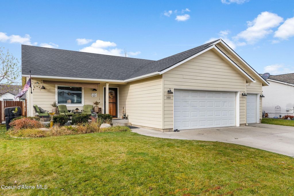 Photo of 3801 Maxfli Ln, Post Falls, ID 83854 (MLS # 26-1275)