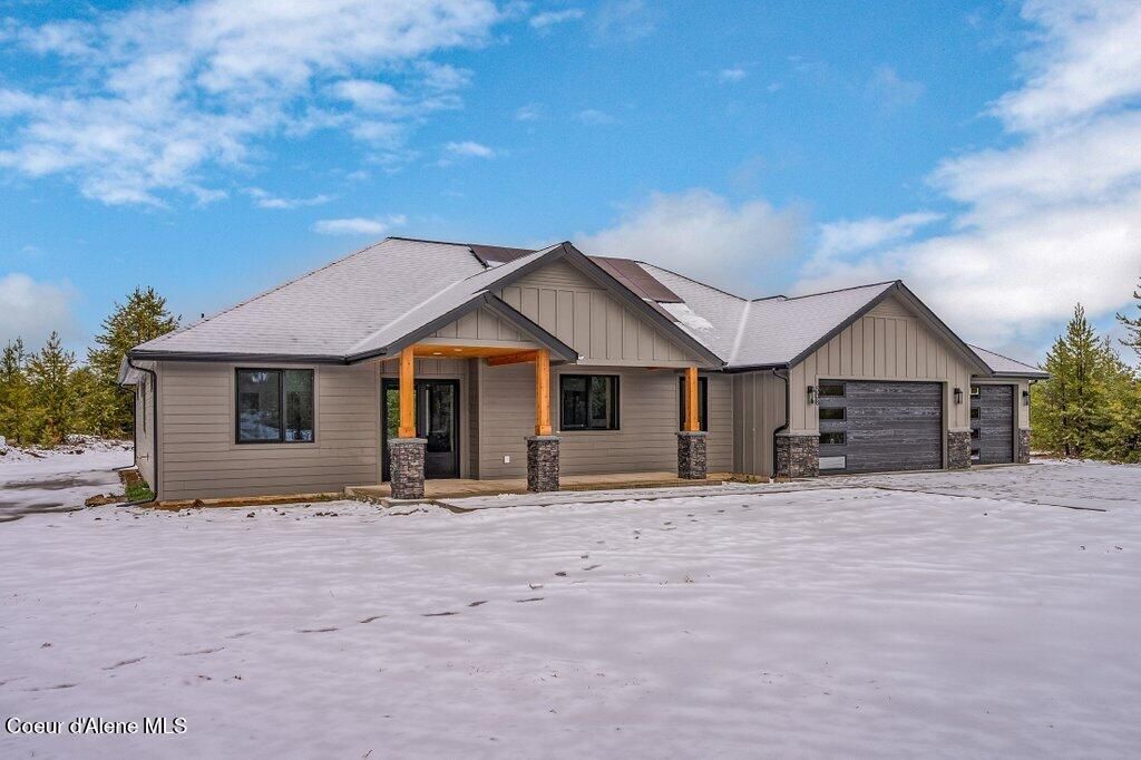 Photo of 508 Slaton Ln, Deer Park, WA 99006 (MLS # 26-146)