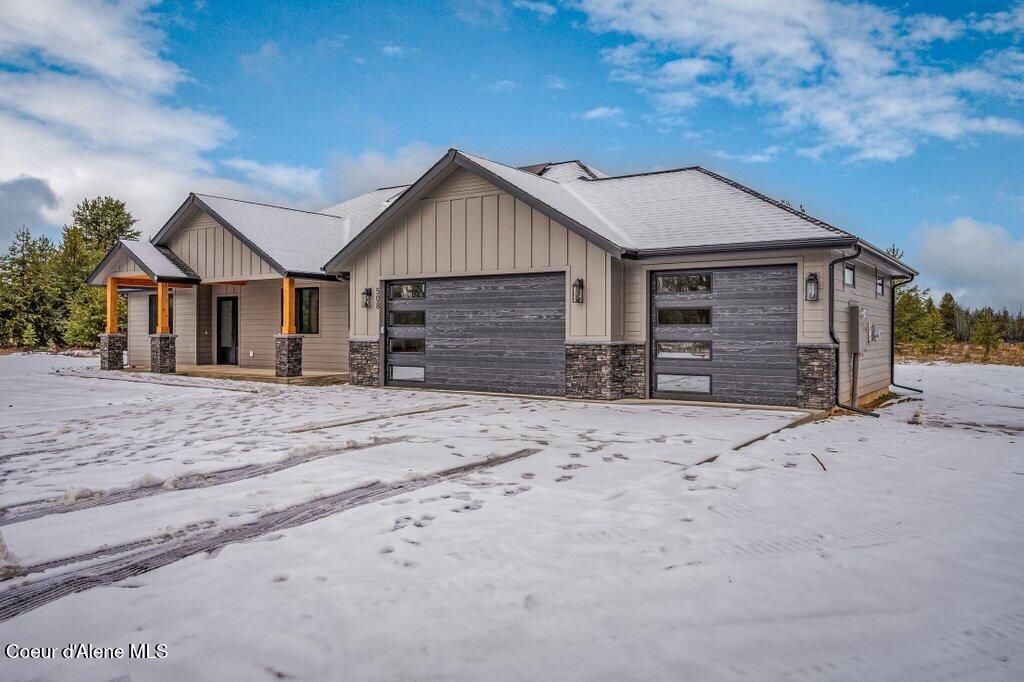 Photo of 508 Slaton Ln, Deer Park, WA 99006 (MLS # 26-146)