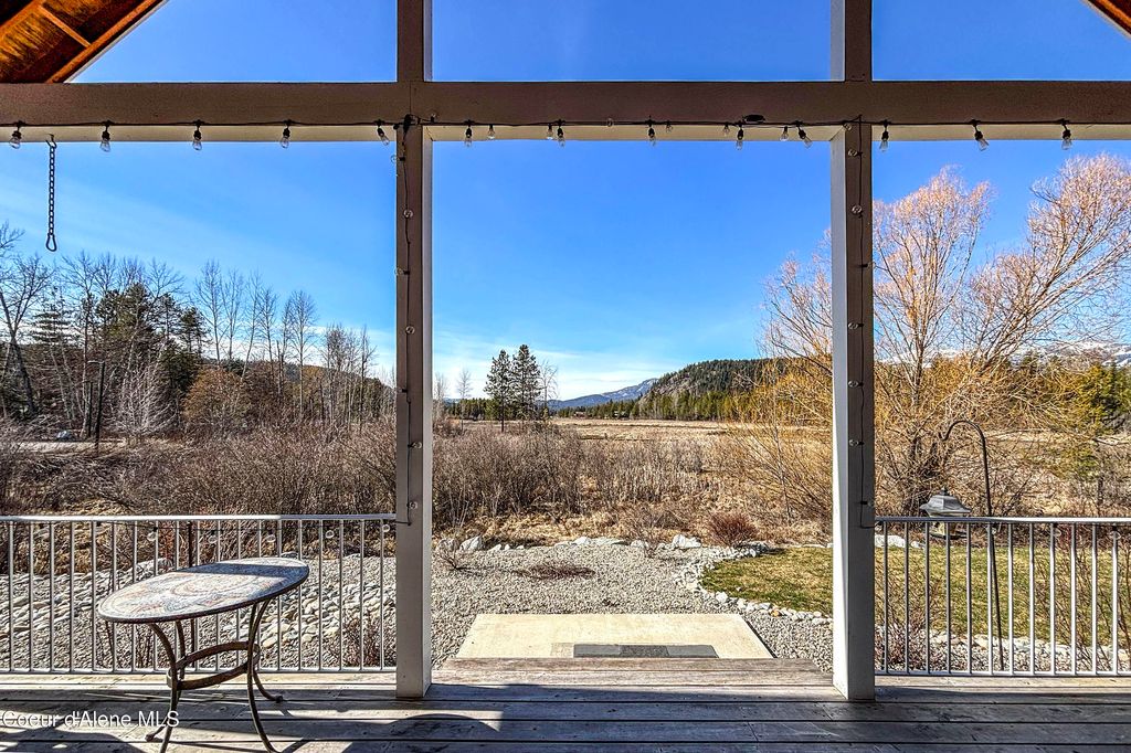 Photo of 34 Pomrankey Ln, Dover, ID 83825 (MLS # 26-2553)