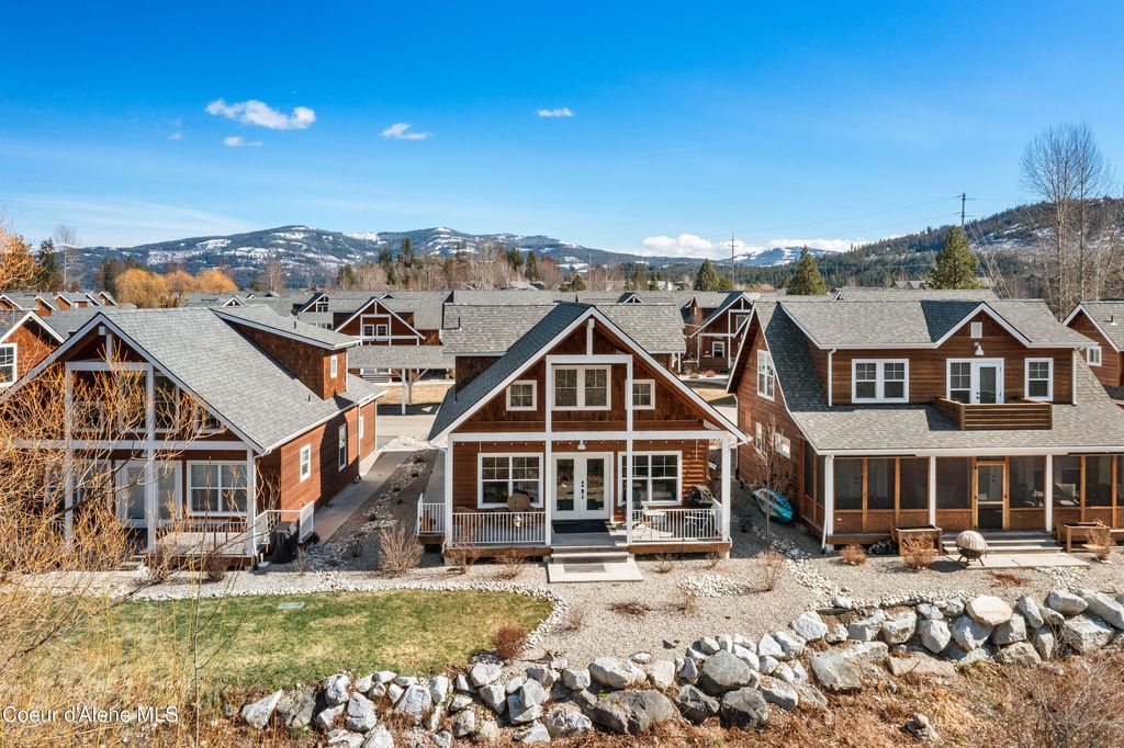 Photo of 34 Pomrankey Ln, Dover, ID 83825 (MLS # 26-2553)