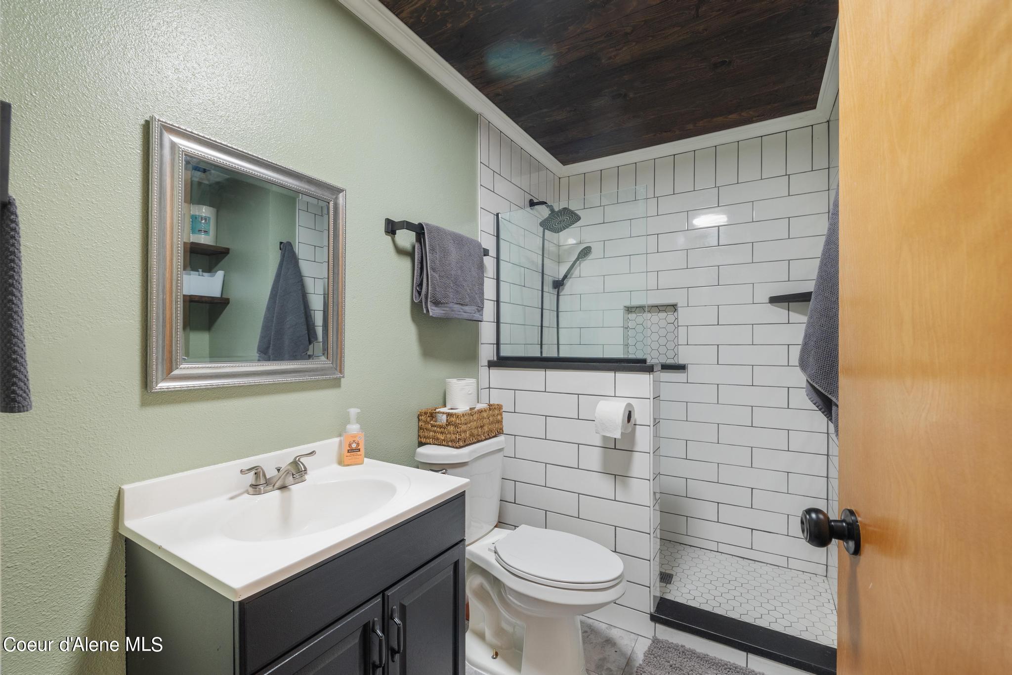 Post Falls, Idaho 83854, United States, 4 Bedrooms Bedrooms, ,2 BathroomsBathrooms,Residential,Pending,46826