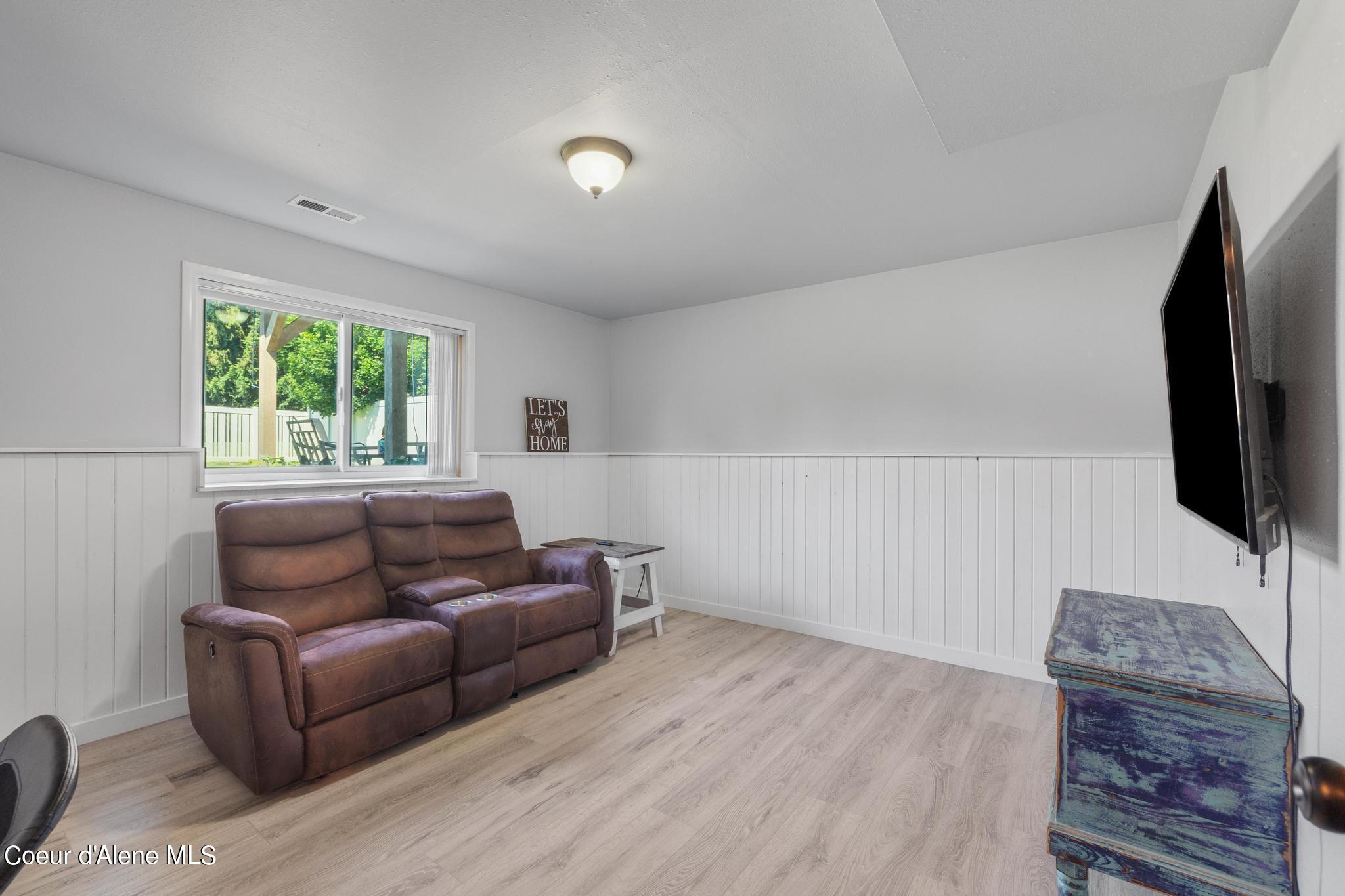 Post Falls, Idaho 83854, United States, 4 Bedrooms Bedrooms, ,2 BathroomsBathrooms,Residential,Pending,46826