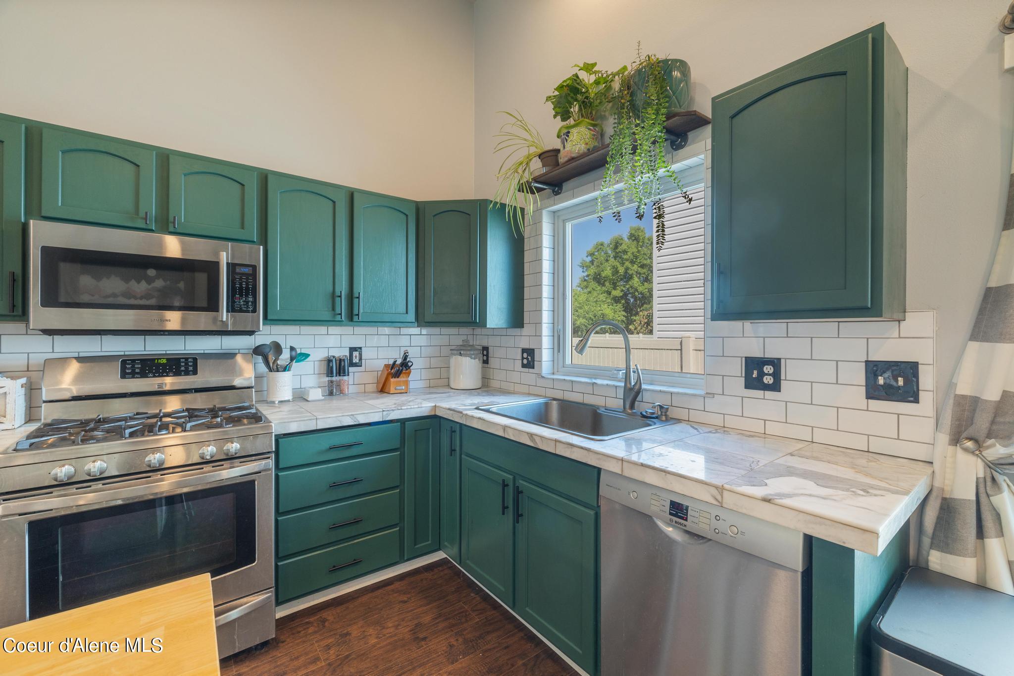 Post Falls, Idaho 83854, United States, 4 Bedrooms Bedrooms, ,2 BathroomsBathrooms,Residential,Pending,46826