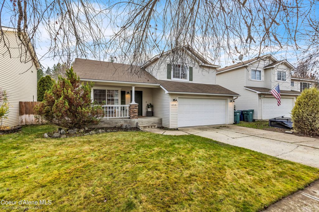 Photo of 2716 Versailles Dr, Coeur dAlene, ID 83815 (MLS # 25-11183)