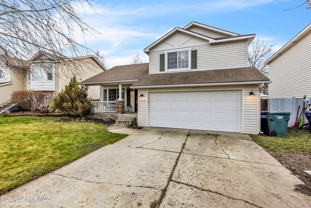 Photo of 2716 Versailles Dr, Coeur dAlene, ID 83815 (MLS # 25-11183)