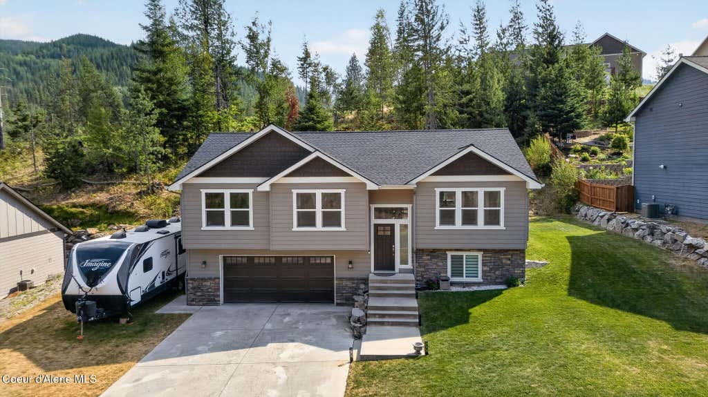 Photo of 205 Old Farm RD, Pinehurst, ID 83850 (MLS # 26-8439)