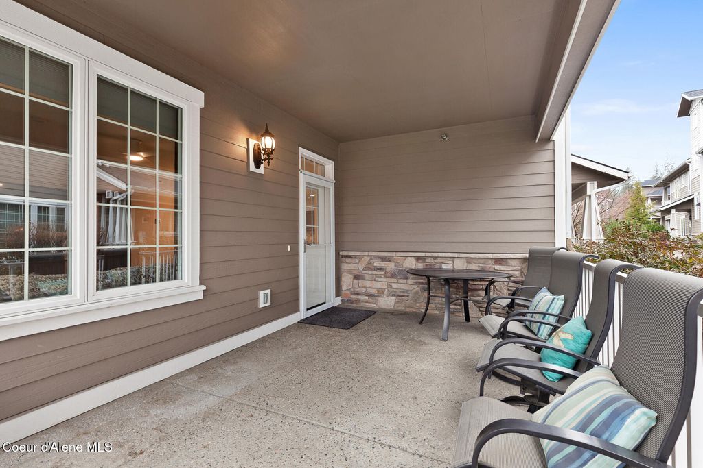 Photo of 4580 Greenchain Loop #5, Coeur dAlene, ID 83814 (MLS # 26-1930)