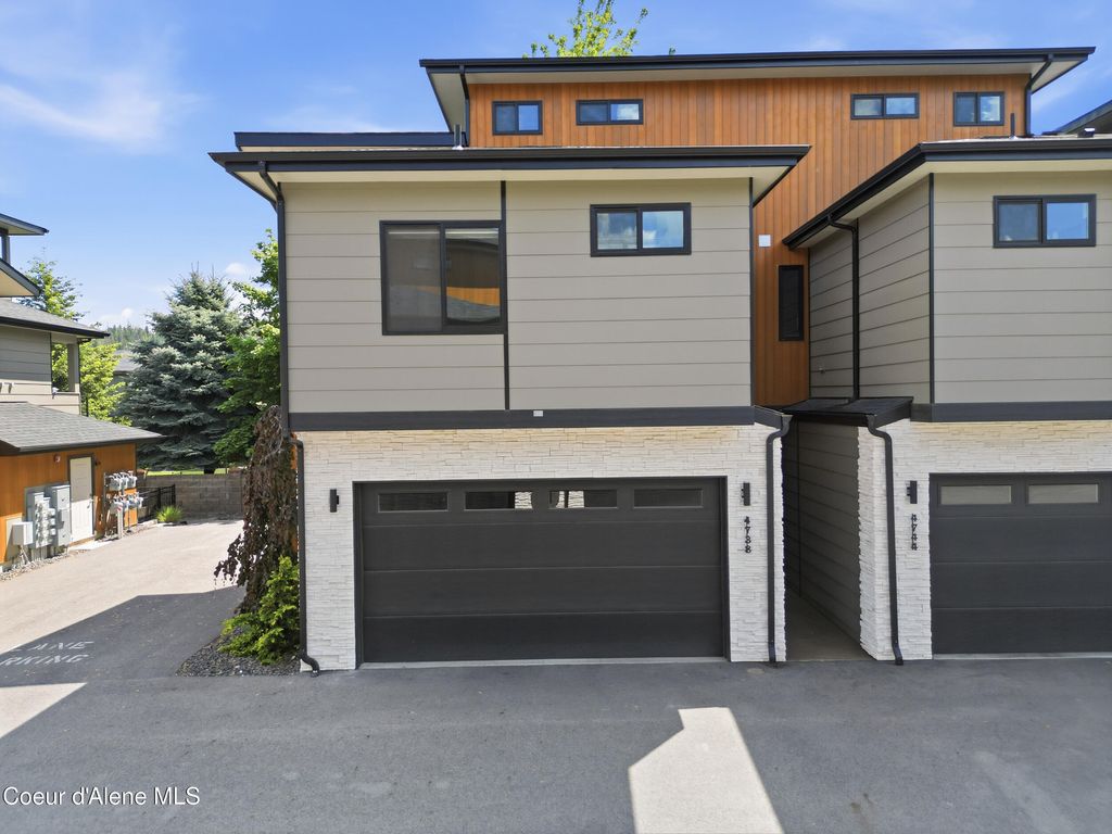 Photo of 4738 Kona Dr, Coeur dAlene, ID 83814 (MLS # 26-5235)