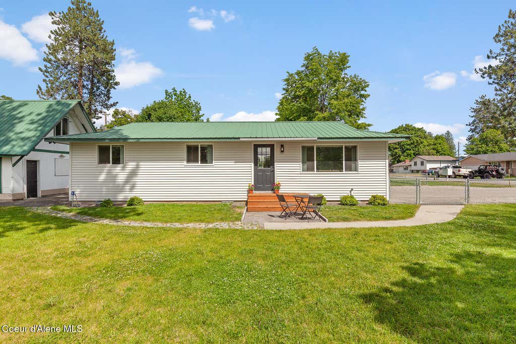 Photo of 413 9th Ave, Post Falls, ID 83854 (MLS # 26-6287)