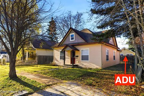 Photo of 316 Lavina Ave, Sandpoint, ID 83864 (MLS # 25-11165)