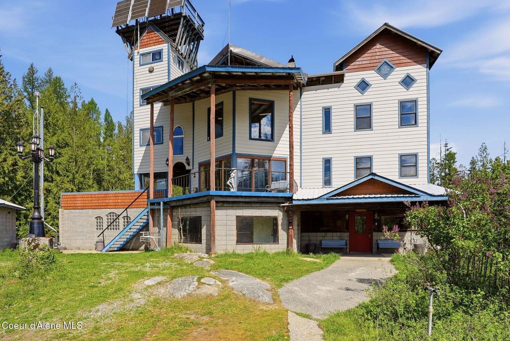 Photo of 1395 Rolling Thunder Ridge Ridge, Sandpoint, ID 83864 (MLS # 26-4547)