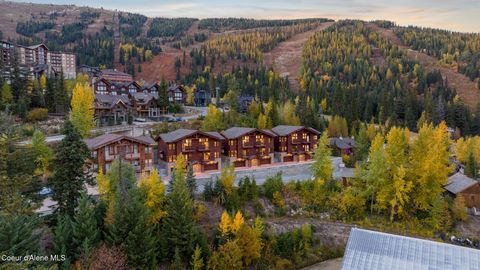 Photo of 28 Olaf Ct, Sandpoint, ID 83864 (MLS # 25-4398)