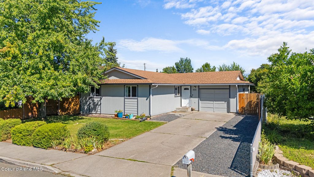 Photo of 1505 1st Ave, Post Falls, ID 83854 (MLS # 25-8408)
