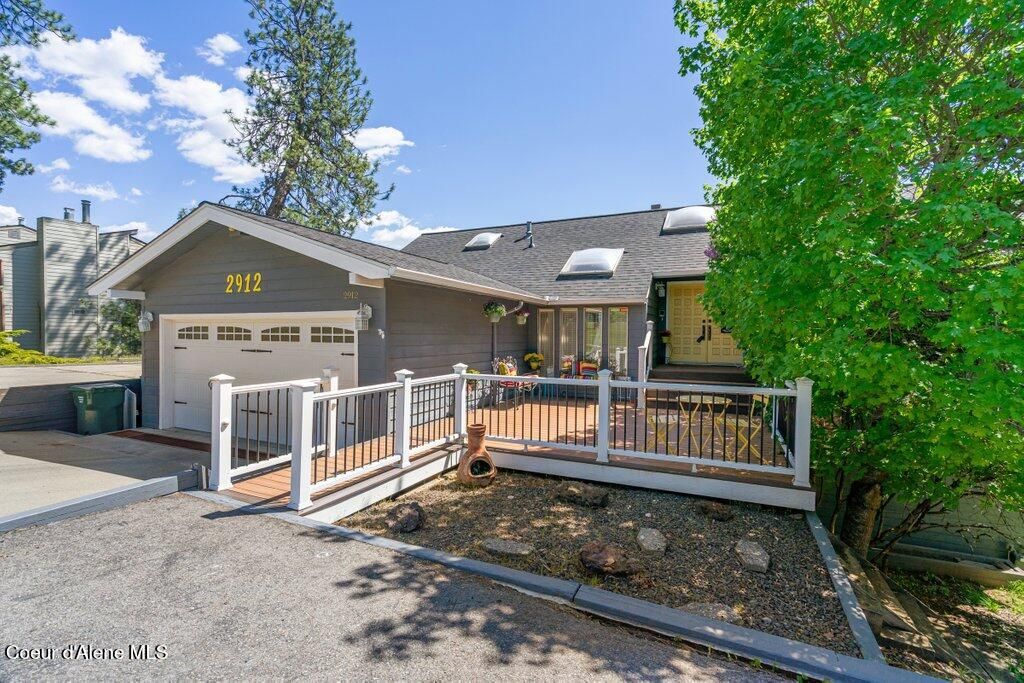 Photo of 2912 Fernan Hill Hill, Coeur dAlene, ID 83814 (MLS # 26-4572)