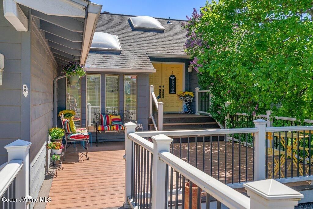 Photo of 2912 Fernan Hill Hill, Coeur dAlene, ID 83814 (MLS # 26-4572)