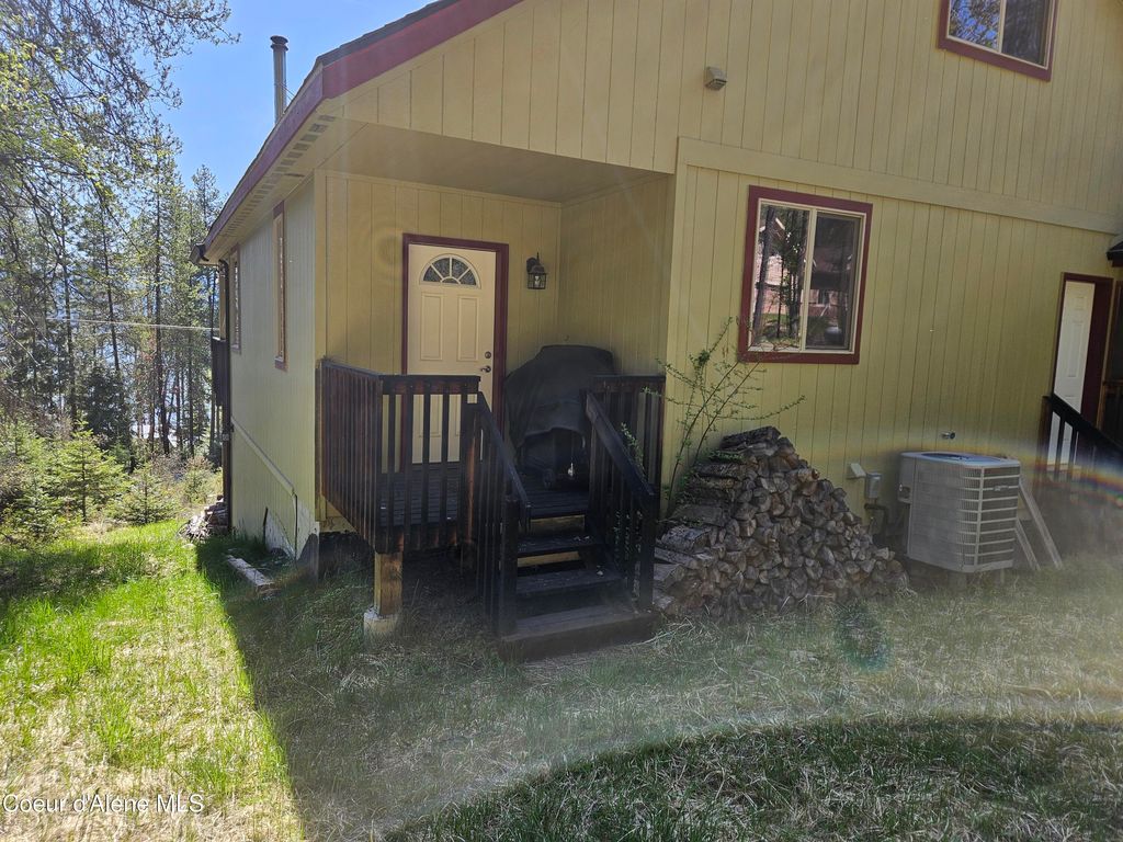 Photo of 2571 Kalispell Bay, Priest Lake, ID 83856 (MLS # 26-3994)