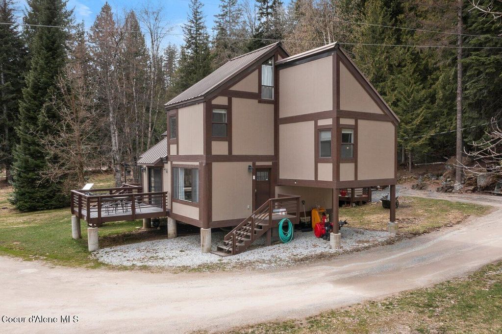Photo of 228 Snowgoose #8, Sandpoint, ID 83864 (MLS # 25-9985)