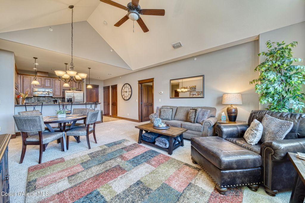 Photo of 2051 Main St #314, Coeur dAlene, ID 83814 (MLS # 25-9932)