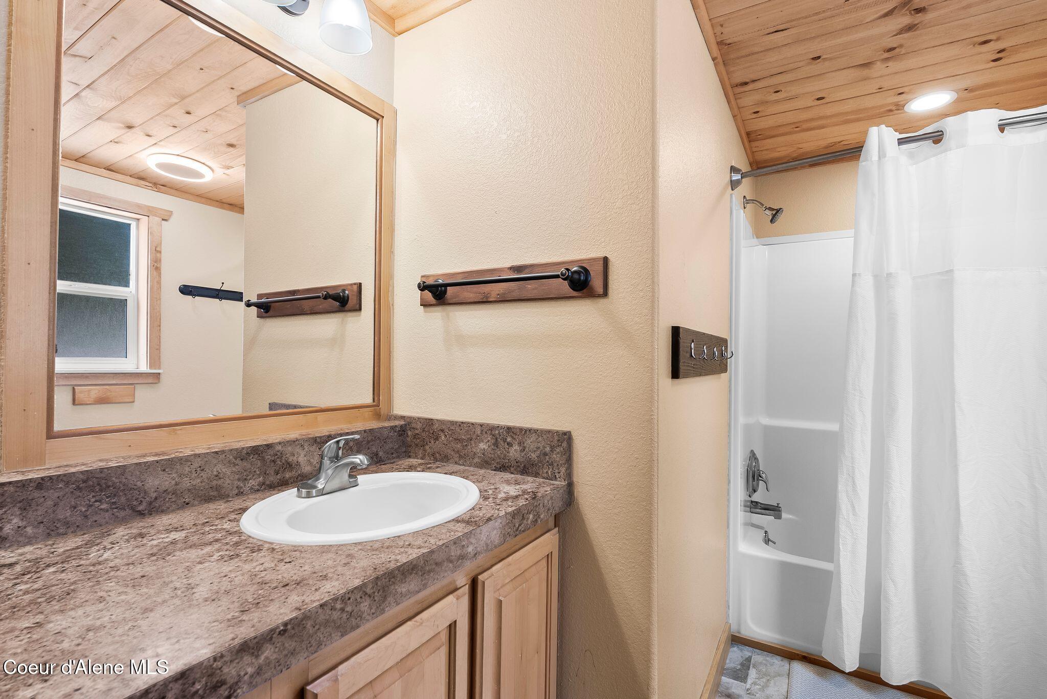 426 E Selle Rd, Sandpoint, Alaska image 34