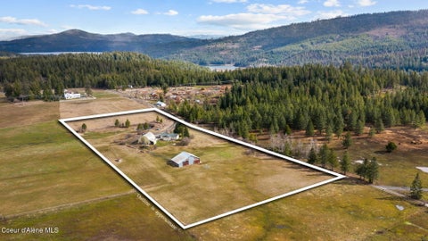 Homes For Sale - 8827 Carnie Rd<br/> Coeur d'Alene, ID 83814