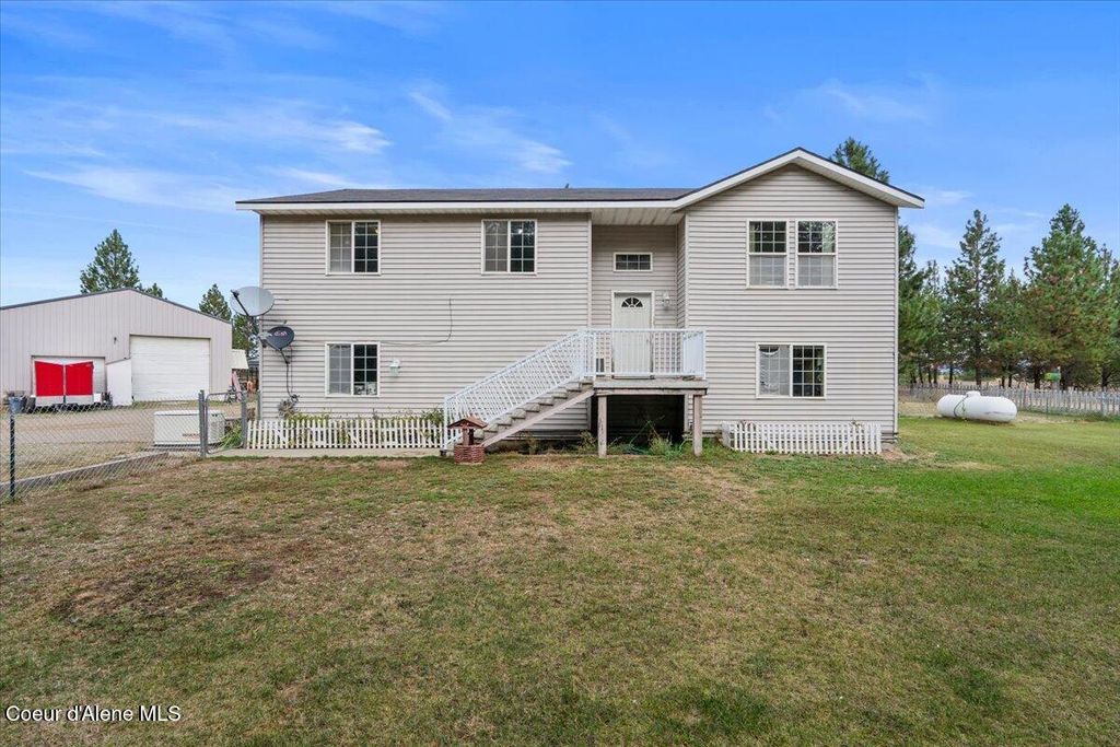 Photo of 811 Seasons Rd, Athol, ID 83801 (MLS # 25-10034)
