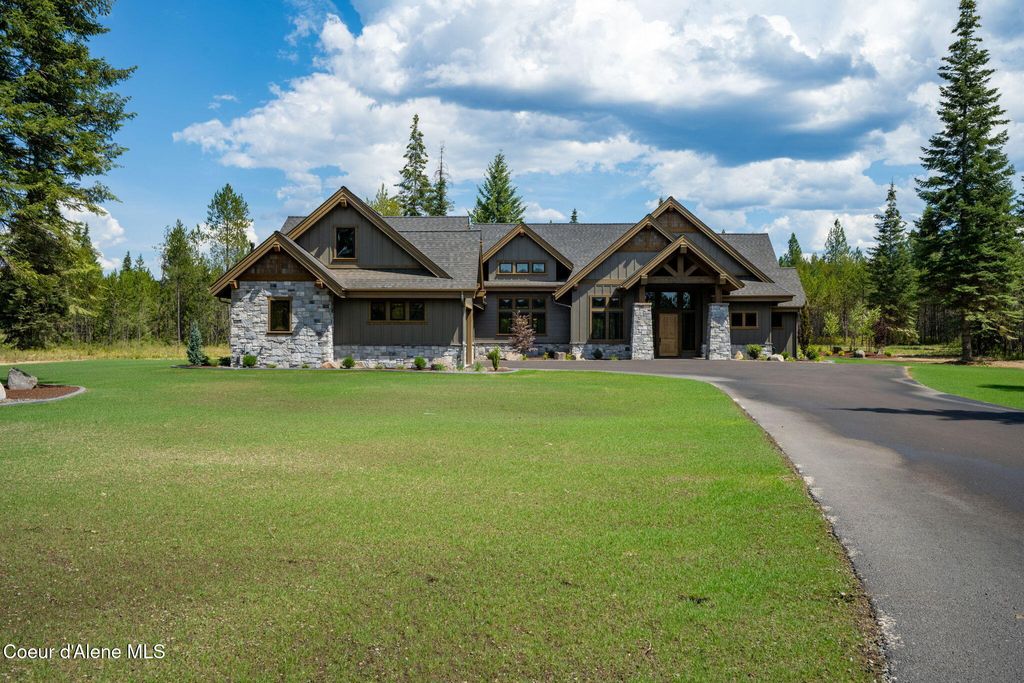 Photo of 15556 Mountain View View, Rathdrum, ID 83858 (MLS # 25-8113)