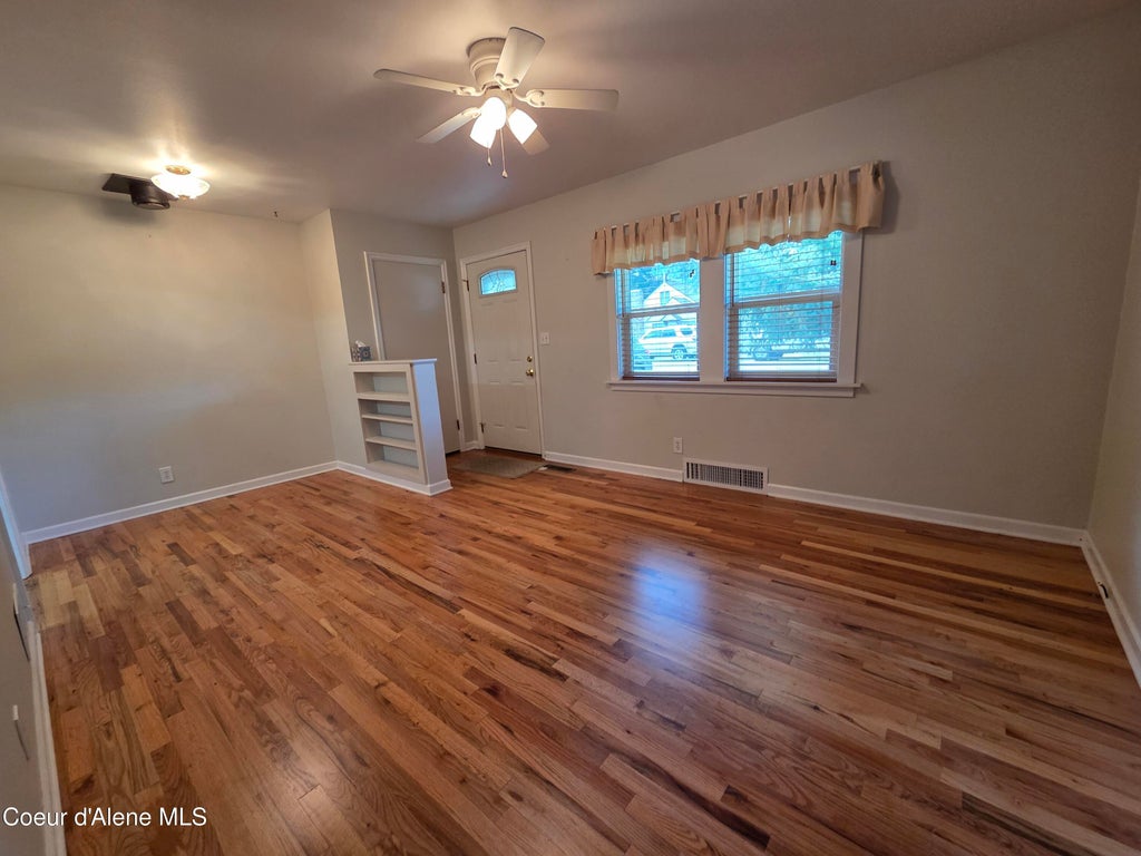 Photo of 213 Fifth St, Osburn, ID 83849 (MLS # 26-9707)
