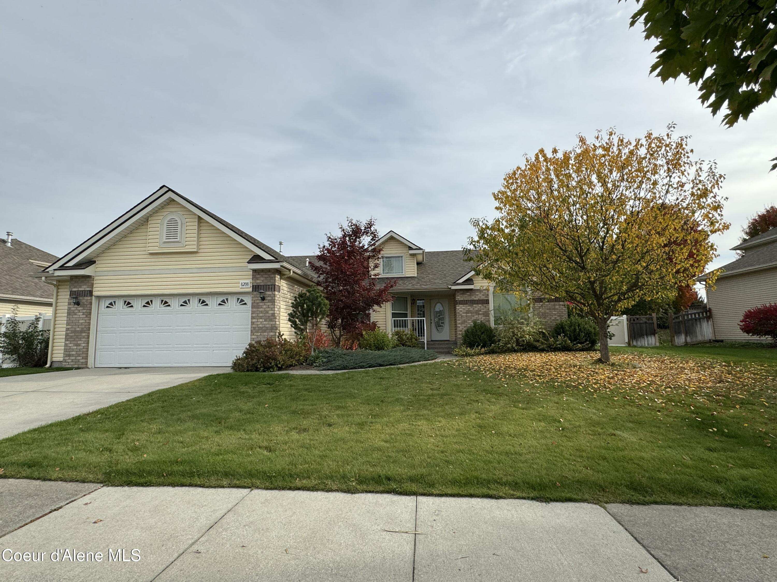 8208 N Salmonberry Loop, Hayden, Idaho image 1