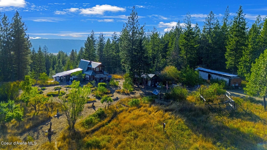 Photo of 528 Glacier RD, Bonners Ferry, ID 83805 (MLS # 26-8910)