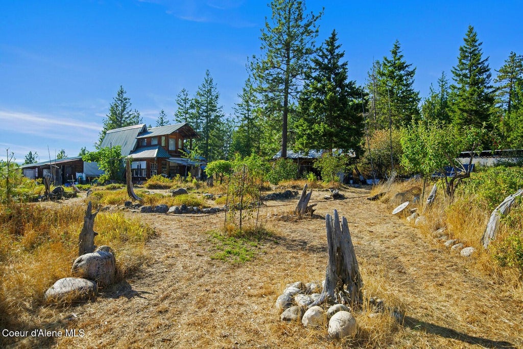 Photo of 528 Glacier RD, Bonners Ferry, ID 83805 (MLS # 26-8910)