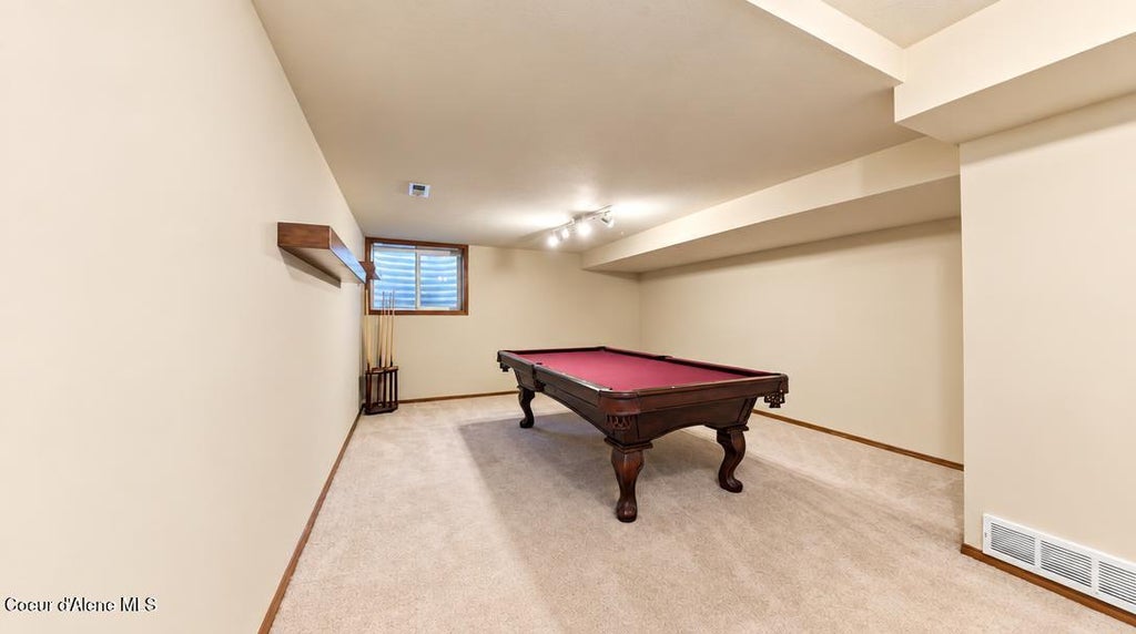 Photo of 6615 WESTCHESTER DR, Spokane, WA 99223 (MLS # 26-10214)