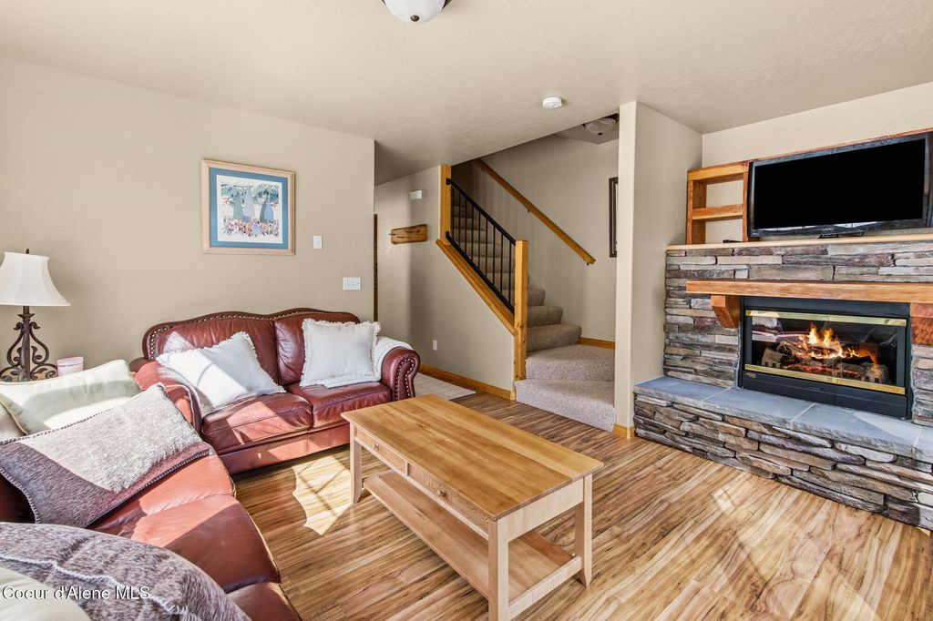 Photo of 195 Snowplow Rd # A, Sandpoint, ID 83864 (MLS # 26-3282)