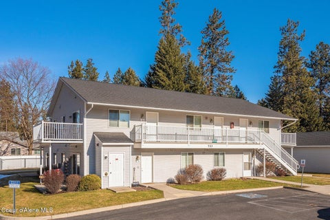 Photo of 723 Whispering Pines Pines #APT 19, Coeur dAlene, ID 83815 (MLS # 26-9382)