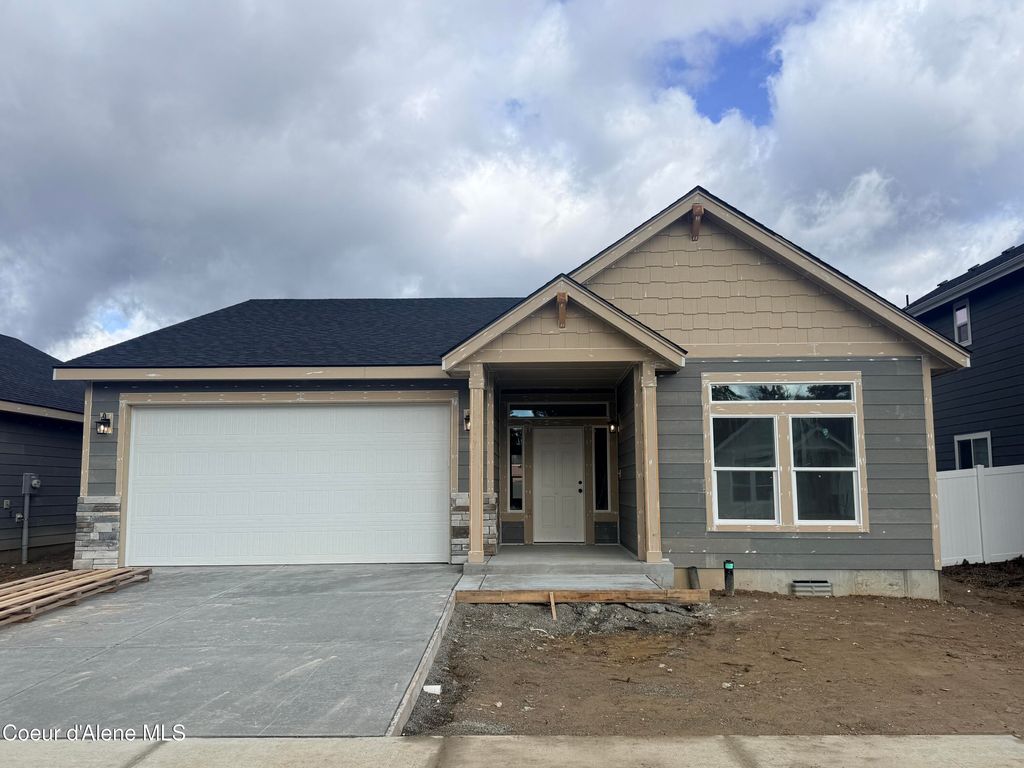 Photo of 1136 Jersey St, Sandpoint, ID 83864 (MLS # 26-1839)