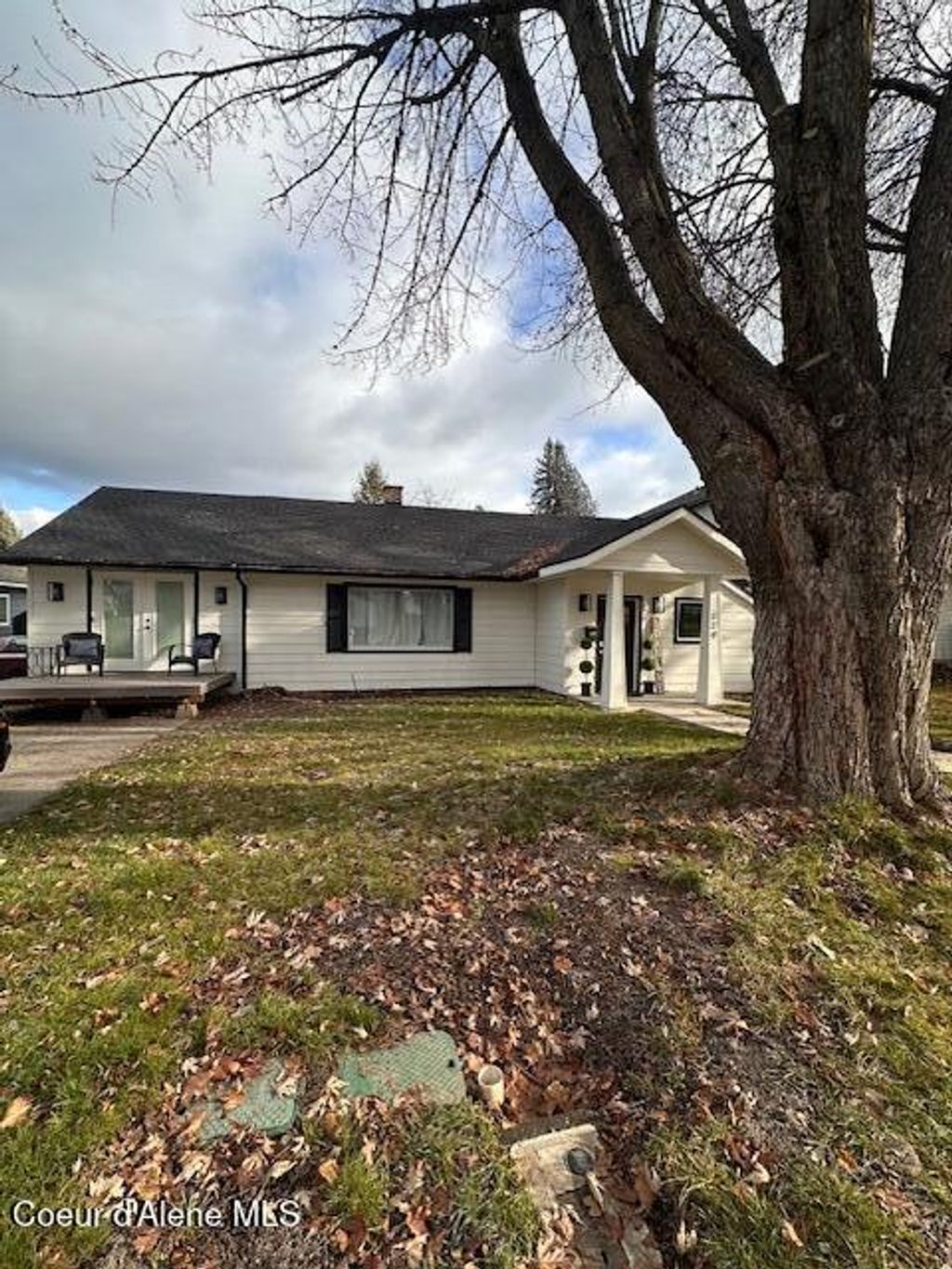 Photo of 324 16TH St, Coeur dAlene, ID 83814 (MLS # 25-11303)