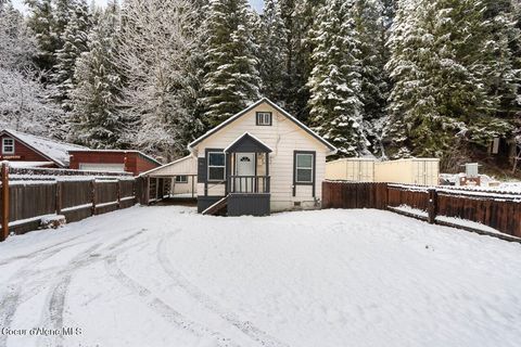 Homes For Sale - 741 9 Mile Creek Creek<br/> Wallace, ID 83873