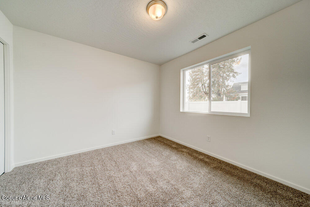 Hayden, Idaho 83835, United States, 3 Bedrooms Bedrooms, ,2 BathroomsBathrooms,Residential,Pending,33389