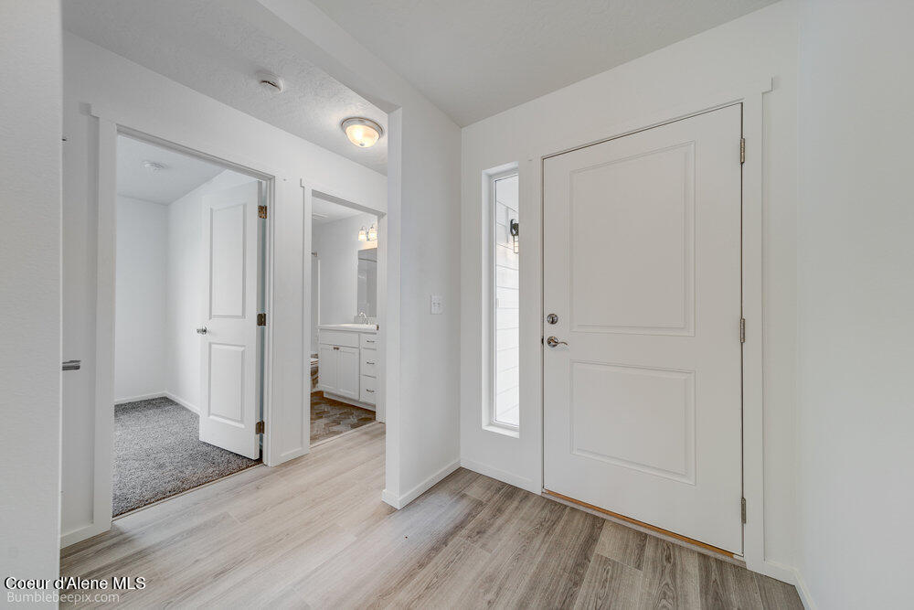 Hayden, Idaho 83835, United States, 3 Bedrooms Bedrooms, ,2 BathroomsBathrooms,Residential,Pending,33389