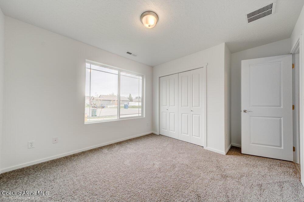 Hayden, Idaho 83835, United States, 3 Bedrooms Bedrooms, ,2 BathroomsBathrooms,Residential,Pending,33389