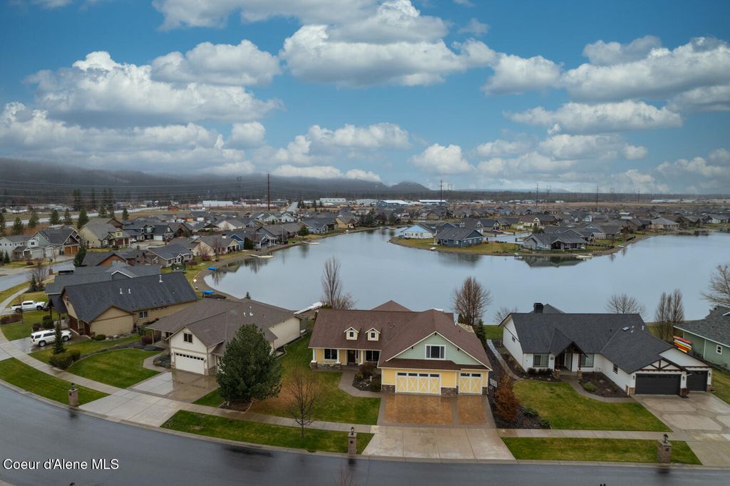 Photo of 14071 PRISTINE Cir, Rathdrum, ID 83858 (MLS # 25-11618)