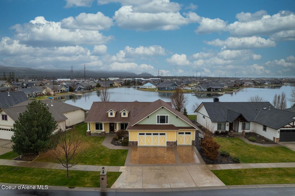 Photo of 14071 PRISTINE Cir, Rathdrum, ID 83858 (MLS # 25-11618)