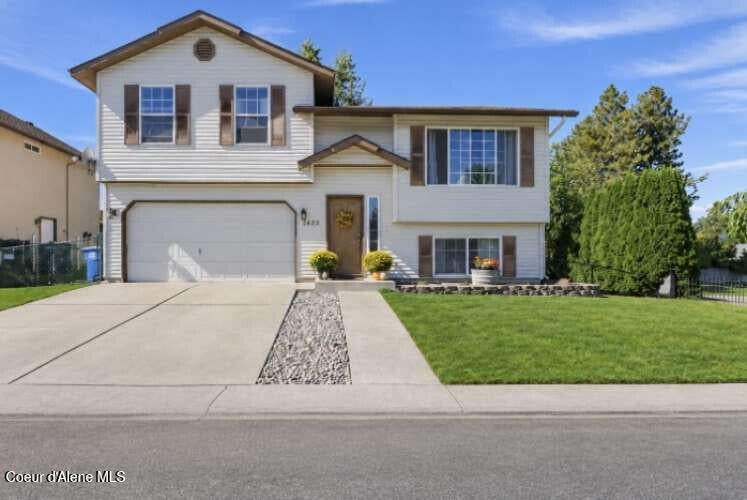 Photo of 2825 Cochise ST, Post Falls, ID 83854 (MLS # 26-9943)