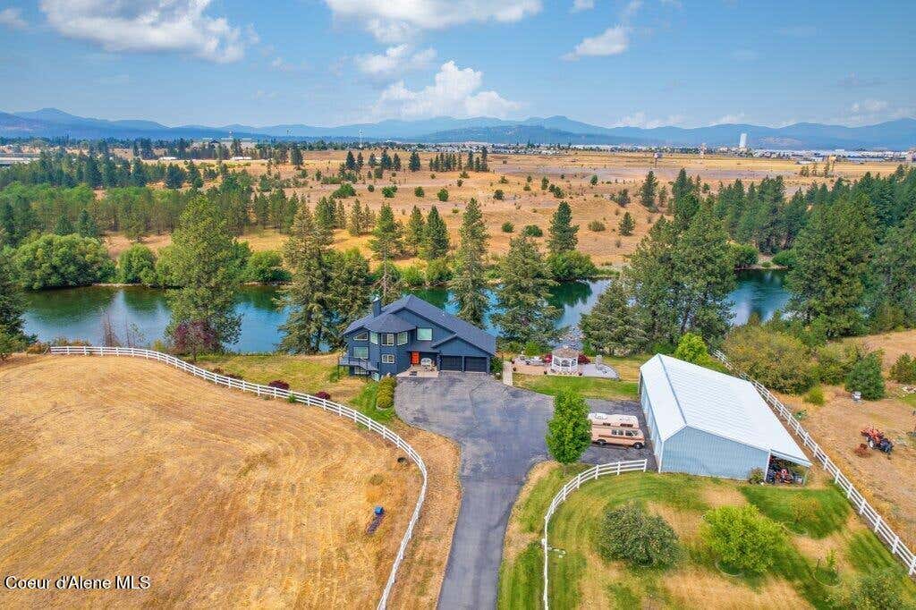 Photo of 528 Rapids Bend Bend, Post Falls, ID 83854 (MLS # 26-8533)