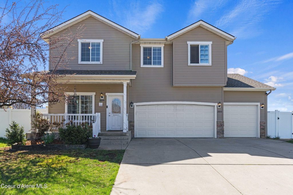 Photo of 2800 Thrush Dr, Post Falls, ID 83854 (MLS # 26-4162)